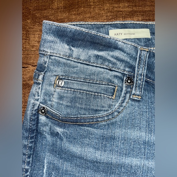 Kut from the Kloth Light Blue Katy Boyfriend Jeans - Picture 5 of 6
